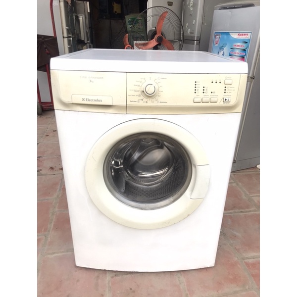 Máy giặt 7kg electrolux EWF85761 cũ