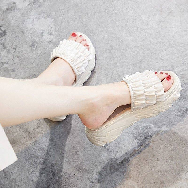 Dép Sandal Đế Dày Tăng Chiều Cao Đính Hoa Thời Trang Mùa Hè Phong Cách Mới