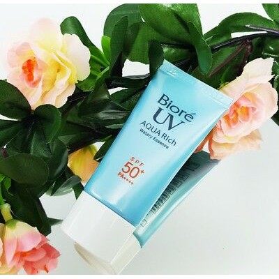 Kem chống nắng Biore UV Aqua Rich Watery Essence SPF50+ PA ++++ 15 G