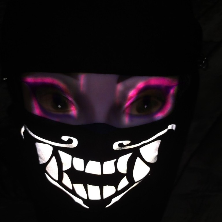 Khẩu trang cosplay KDA phản quang