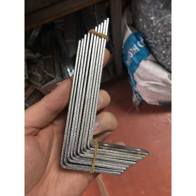 KE GÓC CHỮ L