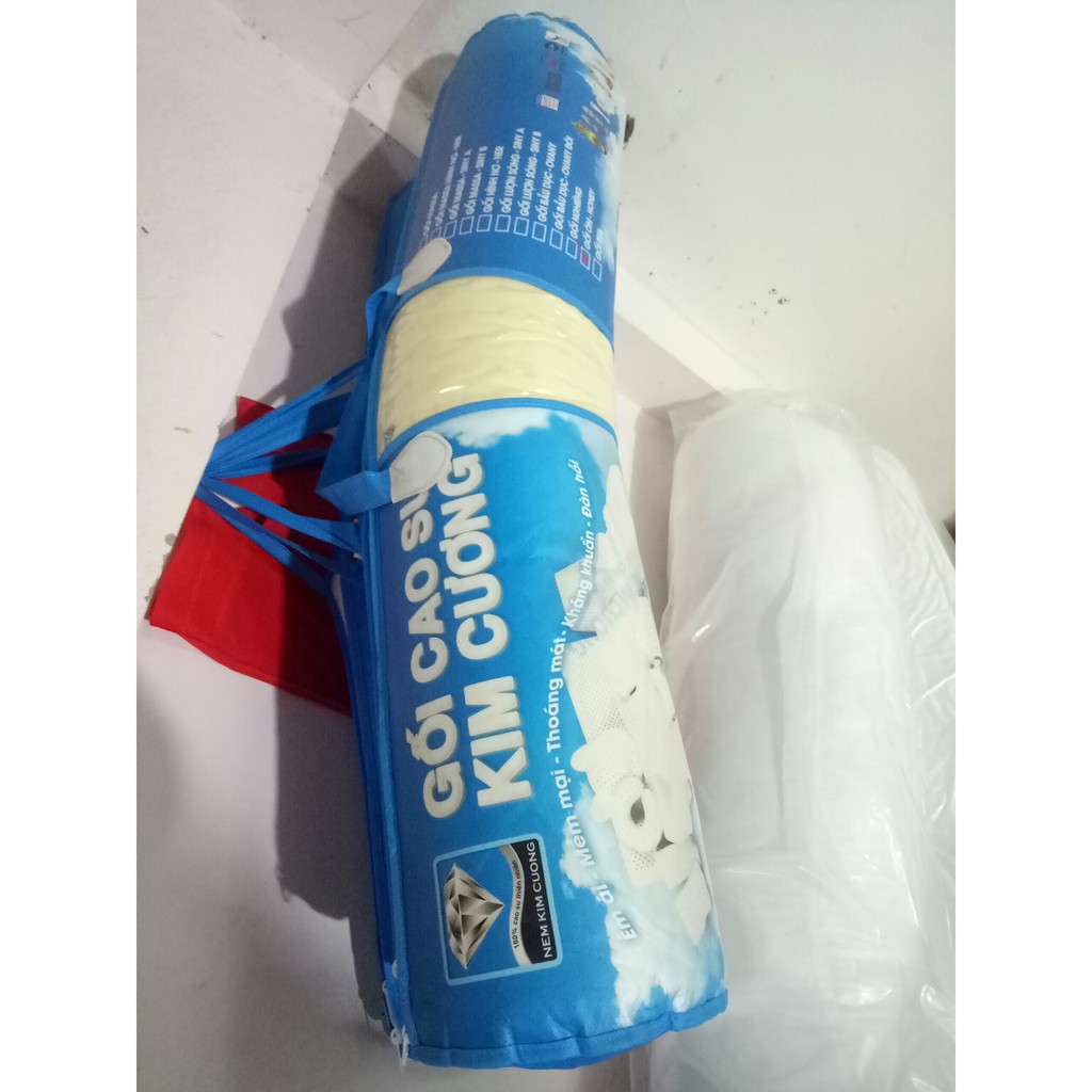 - Gối ôm cao su Honey Kim Cương kích thước 20x100cm