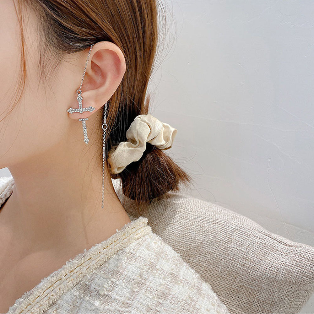 Khuyên Tai Dài Hình Thánh Giá Phong Cách Cổ Điển Thanh Lịch Dành Cho Nữ