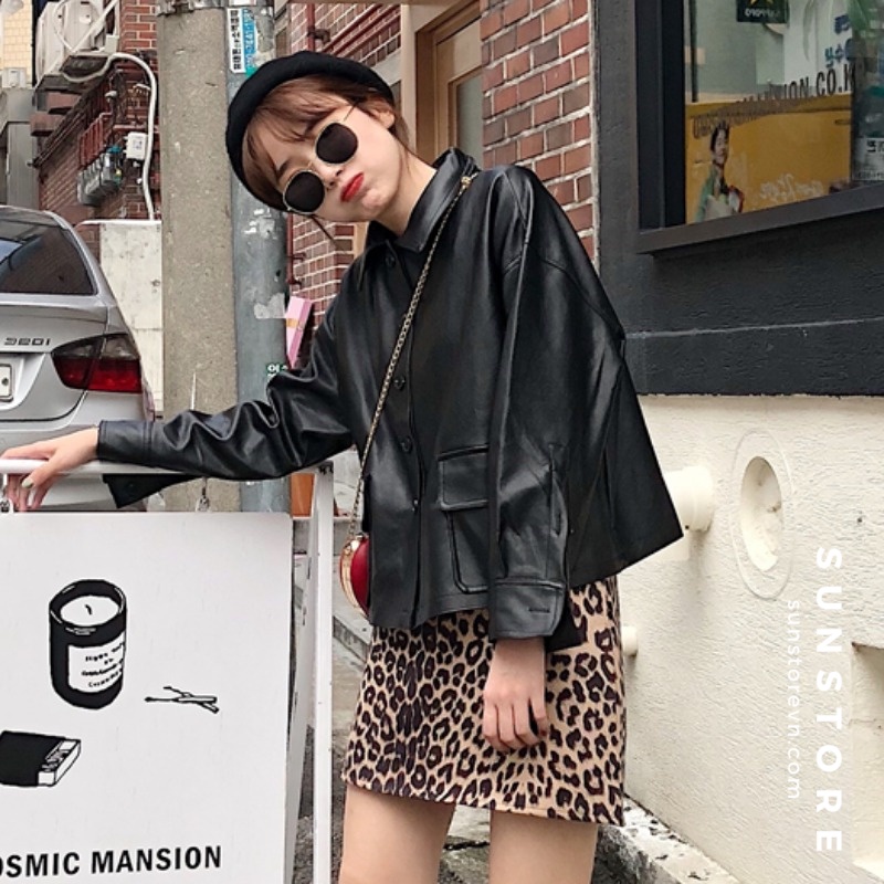 Áo khoác da 2 túi cài nút màu đen Ulzzang