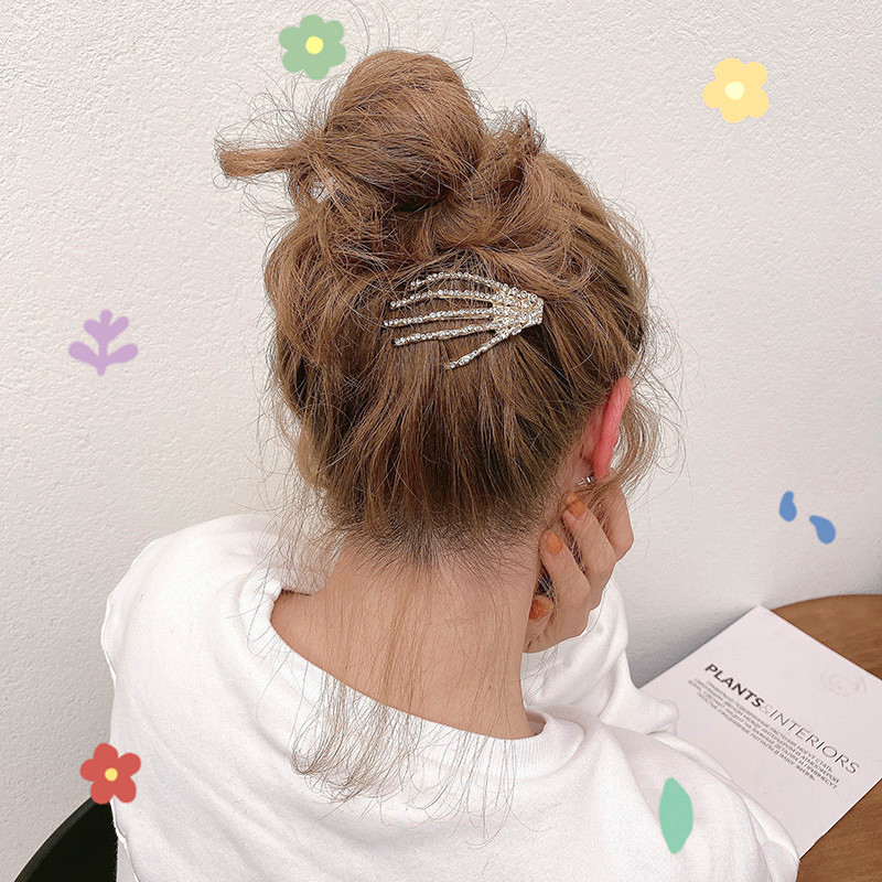 Harajuku Style Hand Claw Hairpin Female Korean Ins Cute Rhinestone Side Clip Word Clip Temperament Back Head Clip Lady Hair Clip Top Clip