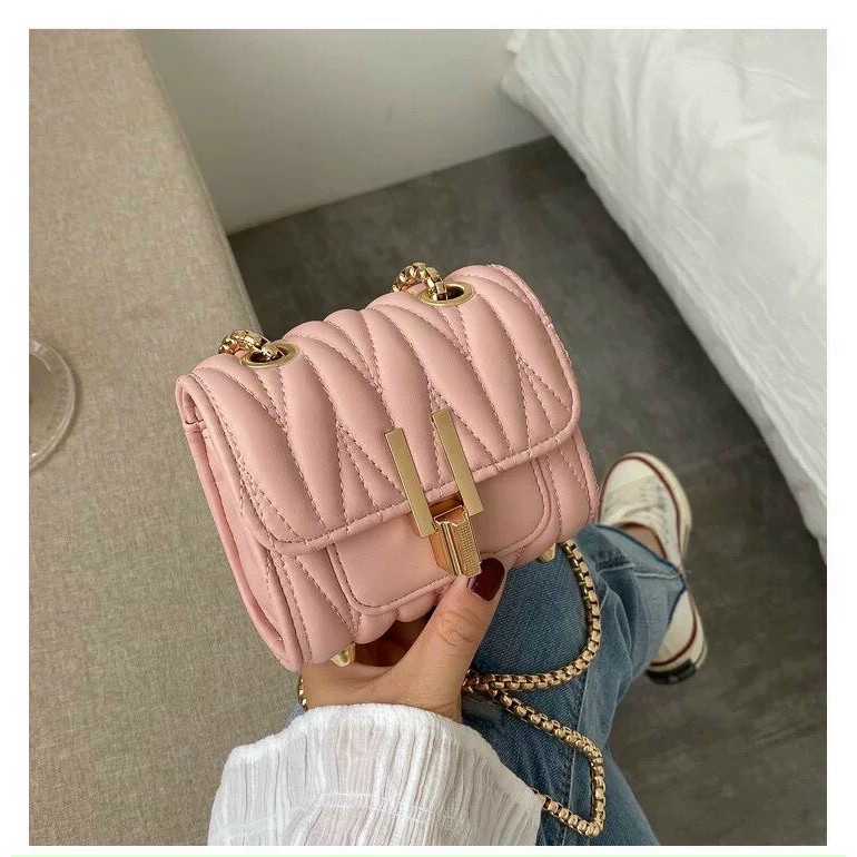 Túi xách nữ khóa xoay túi xách nữ đeo vai phong cách hàn quốc 199k sale còn 119k + hình thật TXKBUT