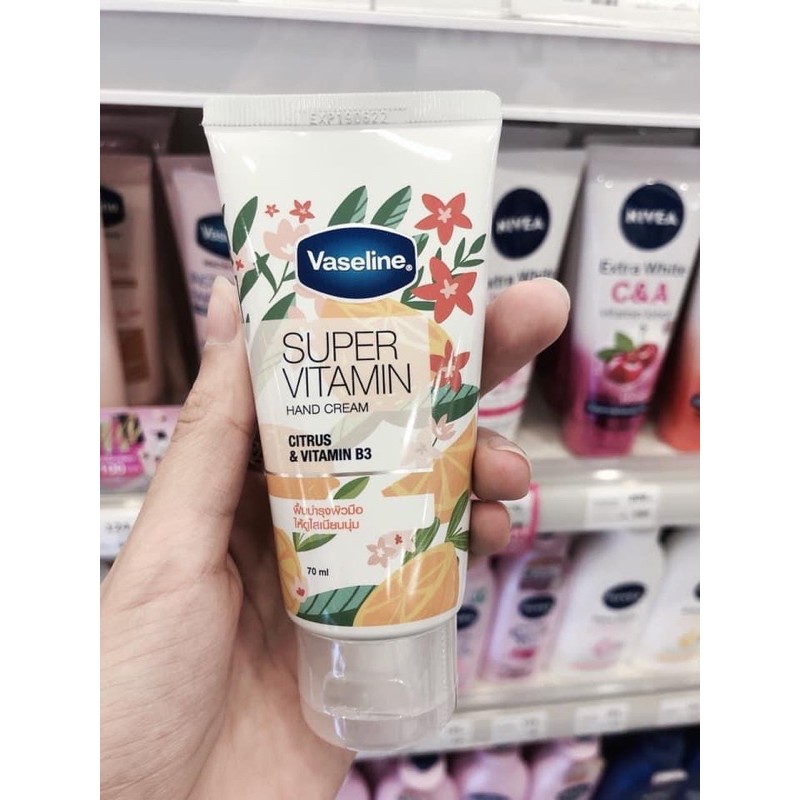 Kem dưỡng da tay Vaseline super 70ml vitamine | BigBuy360 - bigbuy360.vn