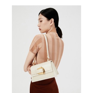 Túi size 22cm mẫu mới màu trắng