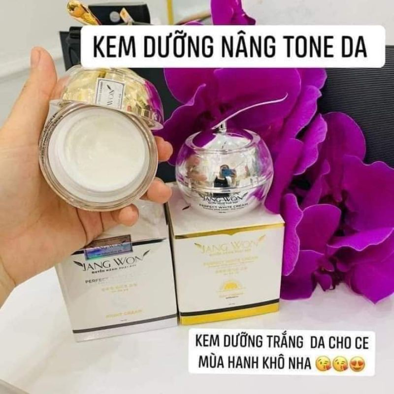 Kem dưỡng da ban ngày Doctor Queen
