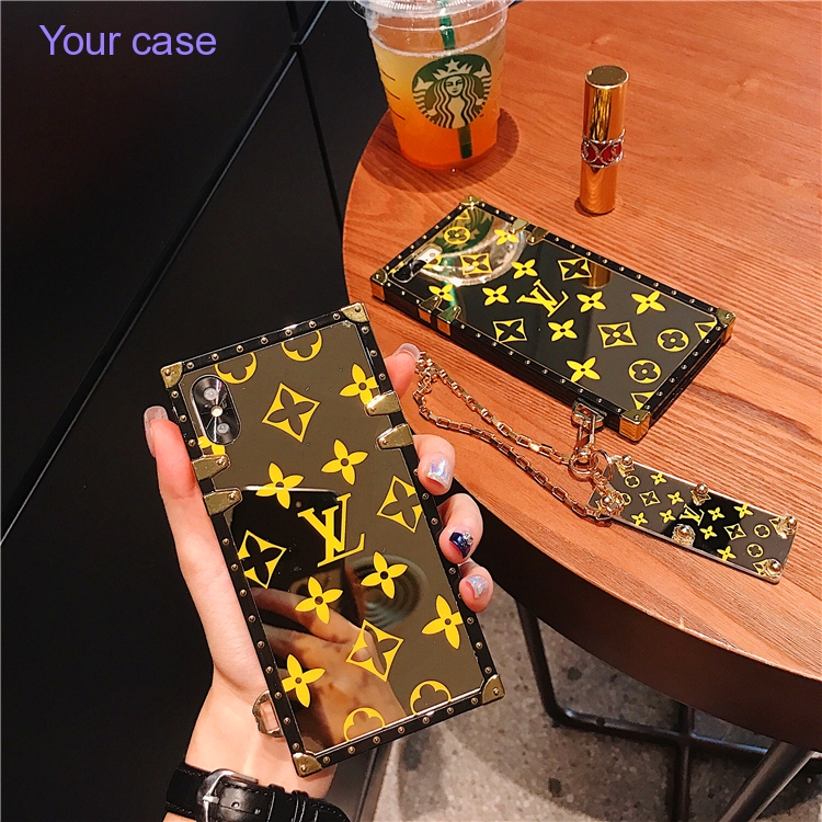 Ốp Điện Thoại Cứng Gắn Hình Ong Vàng Có Dây Đeo Cho iPhone 13pro 12promax 11pro 6 / 6S 7 / 8 6P / 6SP 7P / 8P X / XS XR XS MAX