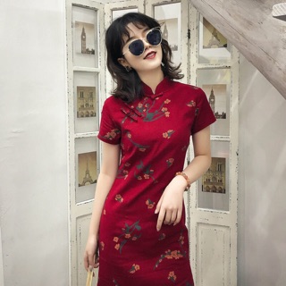 Sườn xám sắc đỏ xuân sang