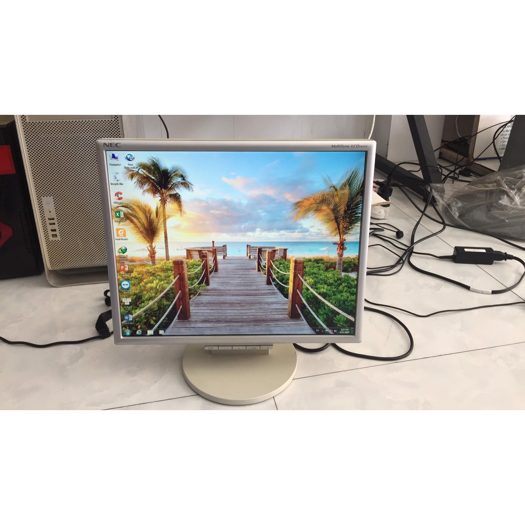 Màn hình vi tính PC 19in Nec Mitsubishi sharp nhật bảo vệ mắt đẹp hơn cả màn hình mới | BigBuy360 - bigbuy360.vn