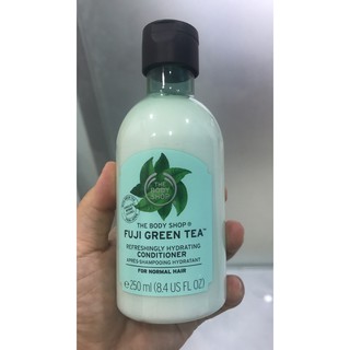 DẦU XẢ THE BODY SHOP FUJI GREEN TEA REFRESHINGLY HYDRATING CONDITIONER 250ML
