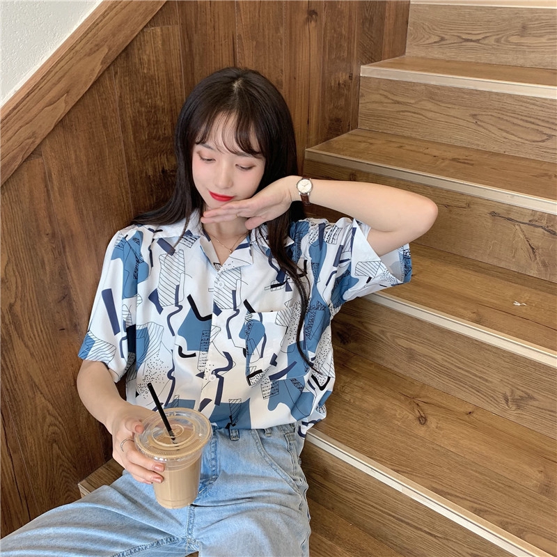 Áo Sơ Mi Tay Ngắn Cổ Chữ V In Họa Tiết Phong Cách Retro Hàn Quốc