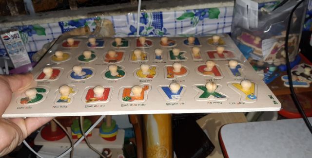 Bảng chữ cái tiếng Việt in hoa có núm