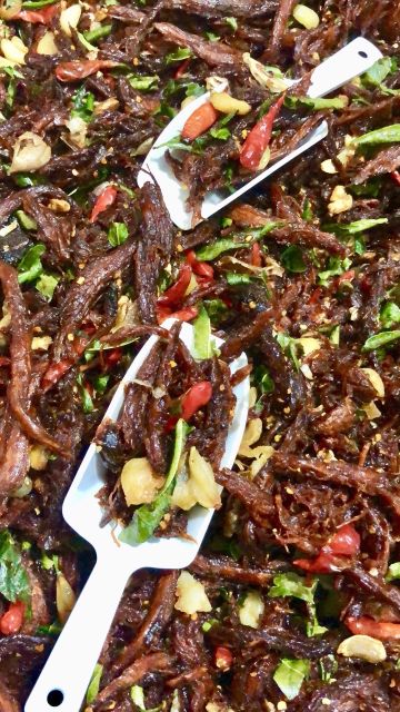 Bò đập lá chanh lon 250gr/130k | BigBuy360 - bigbuy360.vn