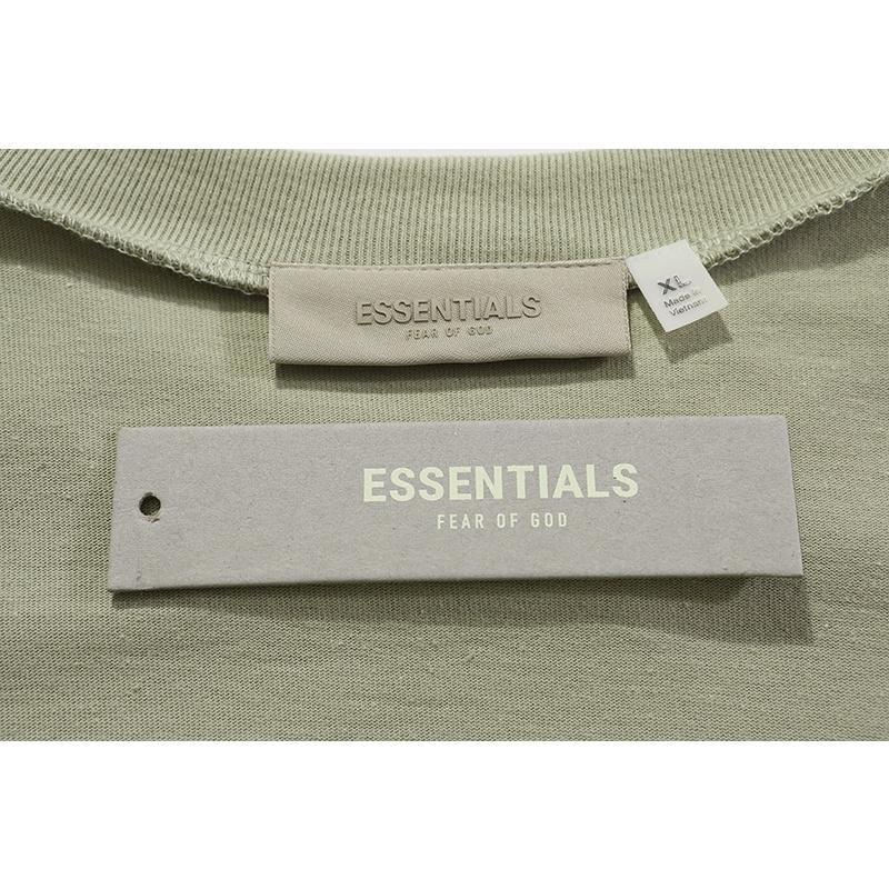 Áo thun FOG FEAR OF GOD ESSENTIALS dáng rộng tay ngắn có túi ngực