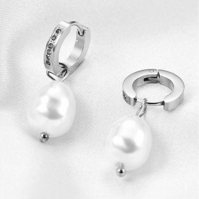 Bông Tai Tòn Ten Ngọc Trai  Nhân Tạo Titan Ko Đen TT 4383