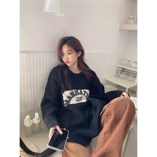 Áo len unisex thêu chữ vân tăm