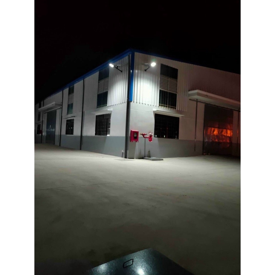Đèn đường năng lượng mặt trời đèn bàn trải LY-TYN004  200W Đèn đường lắp công viên, đường nhựa .