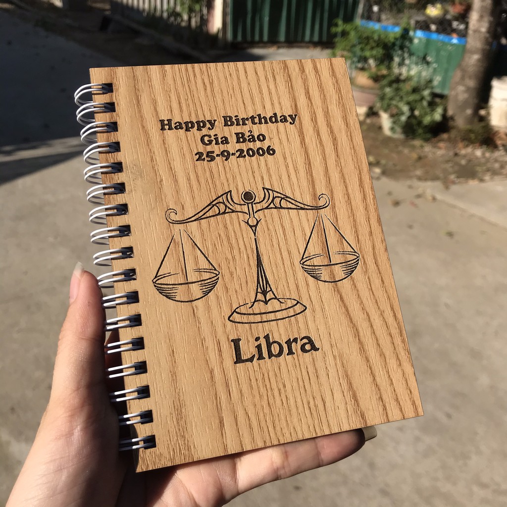 SỔ TAY HỌC SINH _ Notebook – Sổ gáy xoắn bìa gỗ khắc hình và chữ theo yêu cầu – Kích thước A5 (15x20cm)