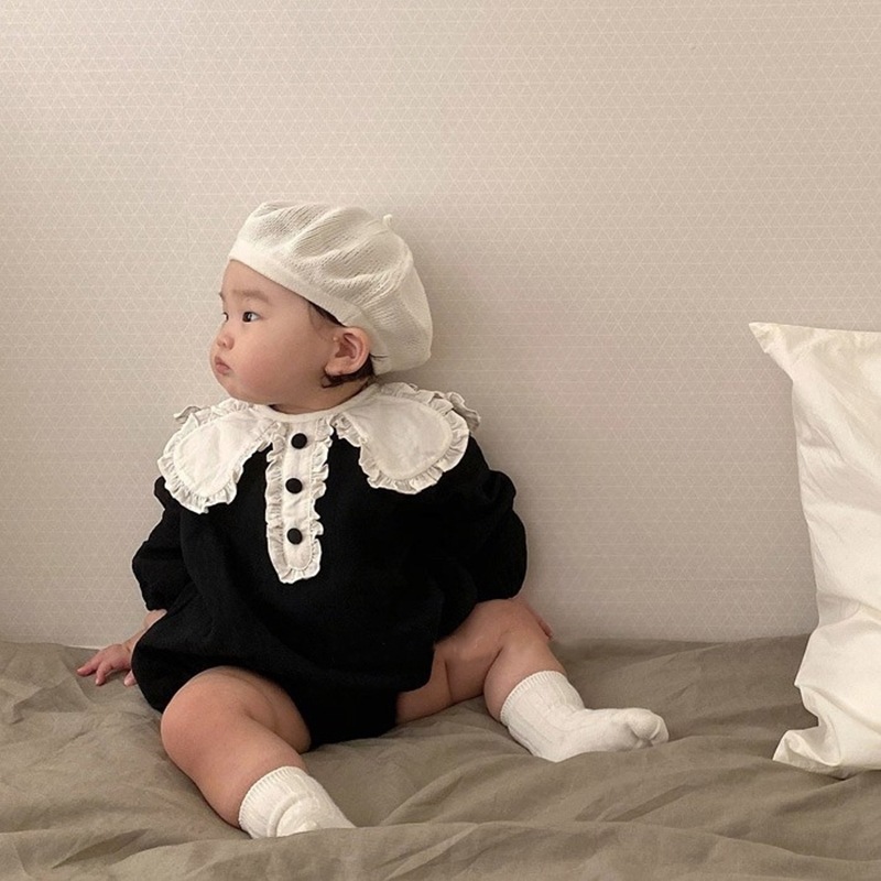 Bộ Áo Liền Quần Vải Ren Dễ Thương Dành Cho Bé