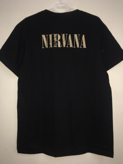 Áo Nirvana còn size M