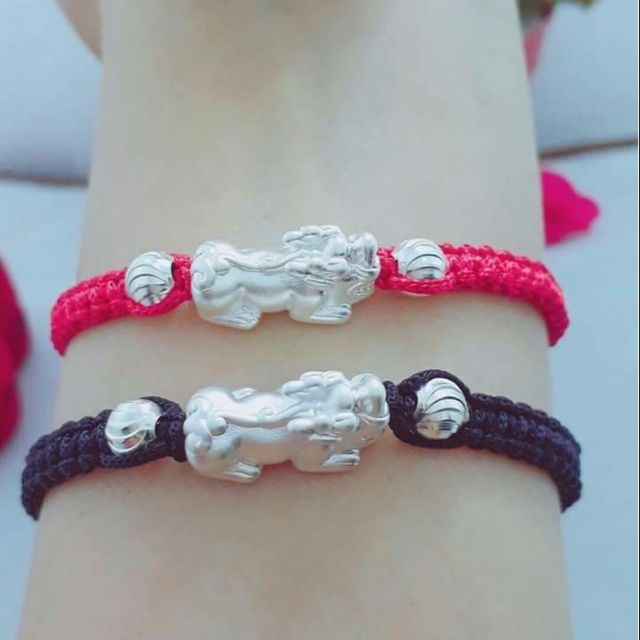 Vòng tết tì hưu, bi bạc