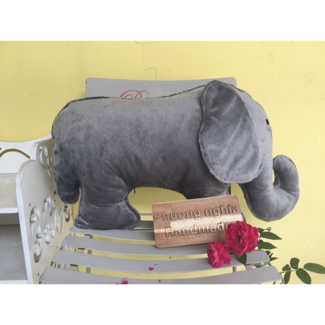 Voi nhồi bông