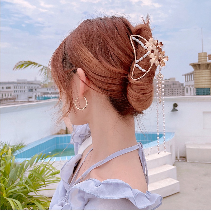 Kẹp Tóc Kim Loại Lớn Phối Tua Rua Thời Trang Hàn Quốc