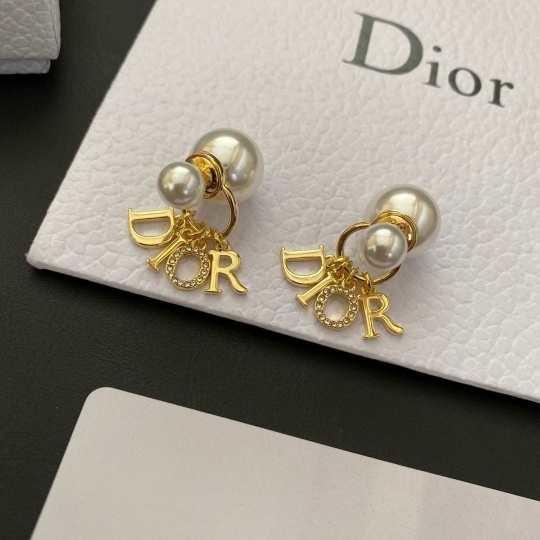 Khuyên Tai Nữ Đính Ngọc Trai Phong Cách Thời Trang Hàn Quốc