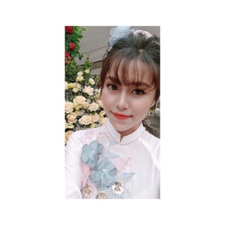 Áo dài đính hoa ren nổi
