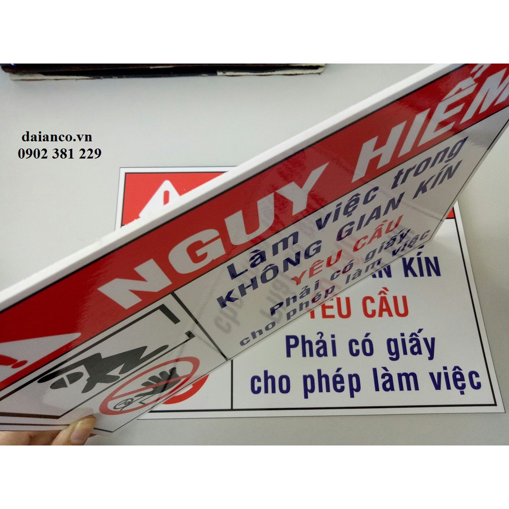 Biển báo Yêu cầu làm việc trong không gian kín Fomex - 20 x 30cm