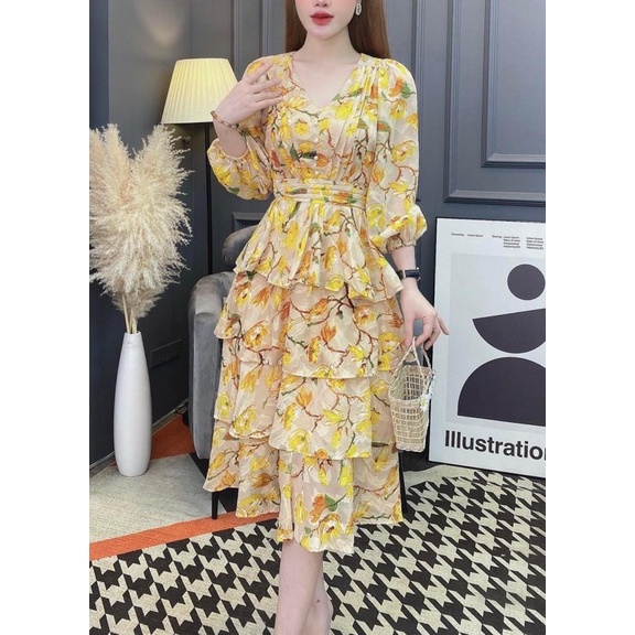 [SẴN] ĐẦM CỔ V TẦNG XOÈ ĐÍNH NÚT