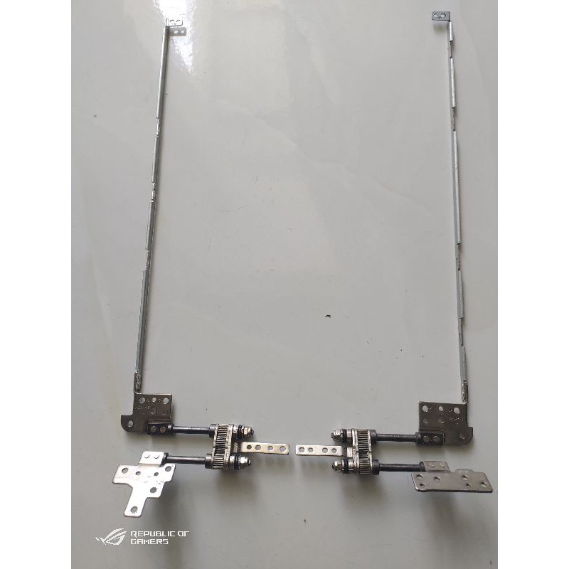 Bản lề Asus TP550L | BigBuy360 - bigbuy360.vn