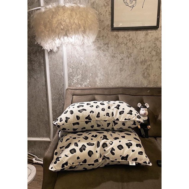 Gối chanel da báo nhập khẩu . KD1
