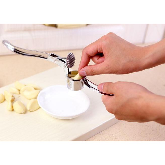 Dụng Cụ Nghiền Tỏi Bằng Thép Không Gỉ Ad069
