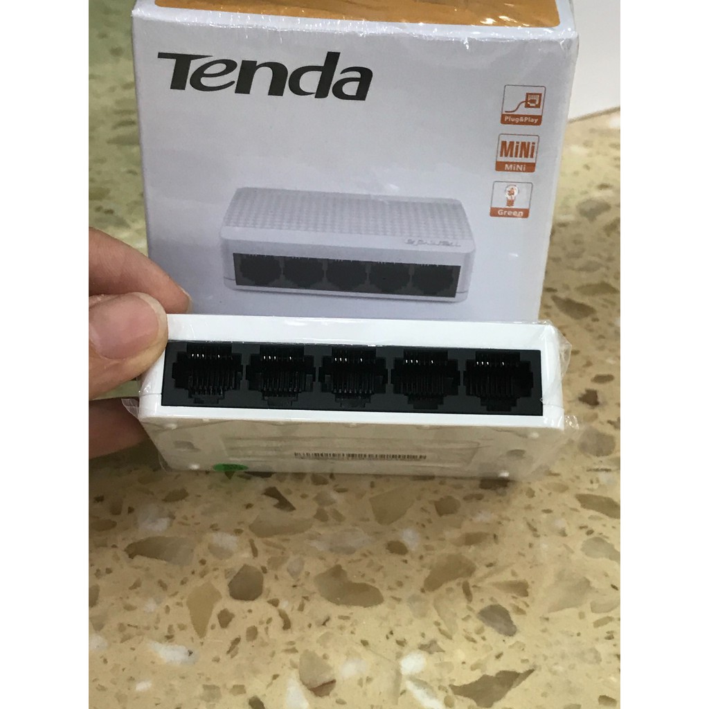 Switch Tenda S105 (5port)