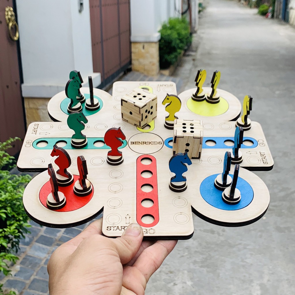 Đồ Chơi Gỗ Boardgame Bàn Cờ Cá Ngựa Phiên Bản Hoàn Toàn Mới Kèm Xúc Xắc Gỗ Dành Cho Mọi Lứa Tuổi