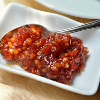 Tương ớt rim chua ngọt nhà làm