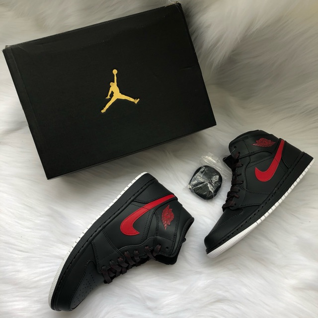 Giày Air Jordan 1 Mid