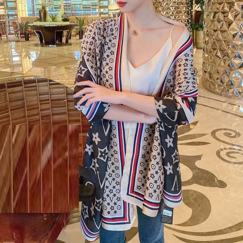 Khăn choàng cổ lụa in hoa năm cánh cao cấp 90x180cm