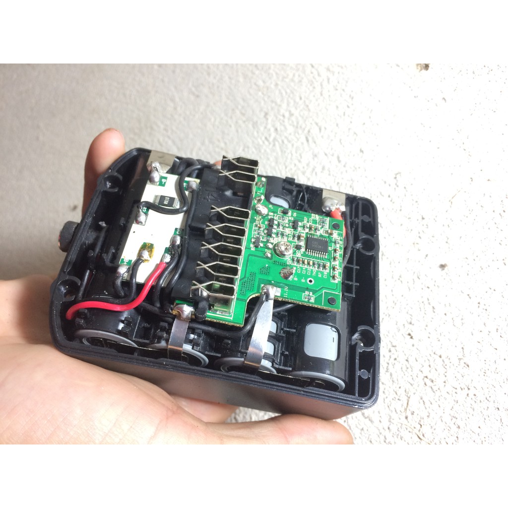 Pin Hitachi 14.4v nhận sạc zin hoặc sạc adapter 16,8v