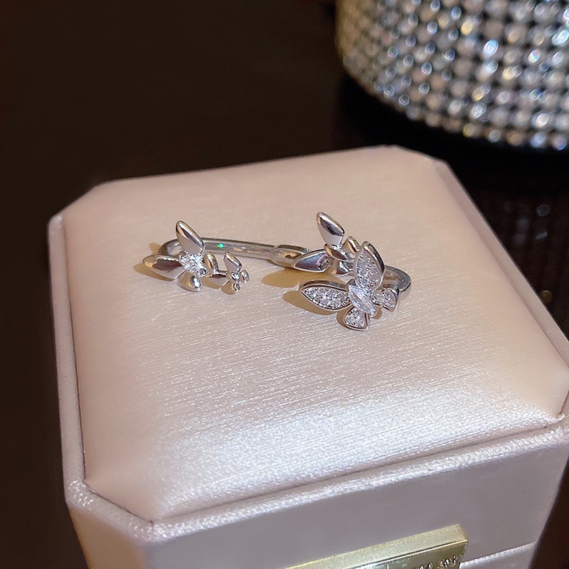 Đôi Khuyên Tai Hình Bướm Đính Đá Phong Cách Retro Thời Trang