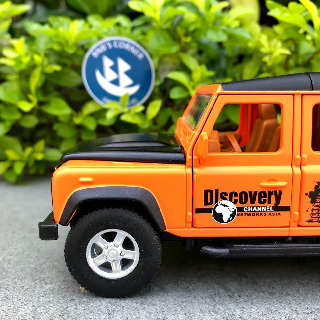 Xe mô hình 1:32 Land Rover  Defender hãng Mini Auto - no box