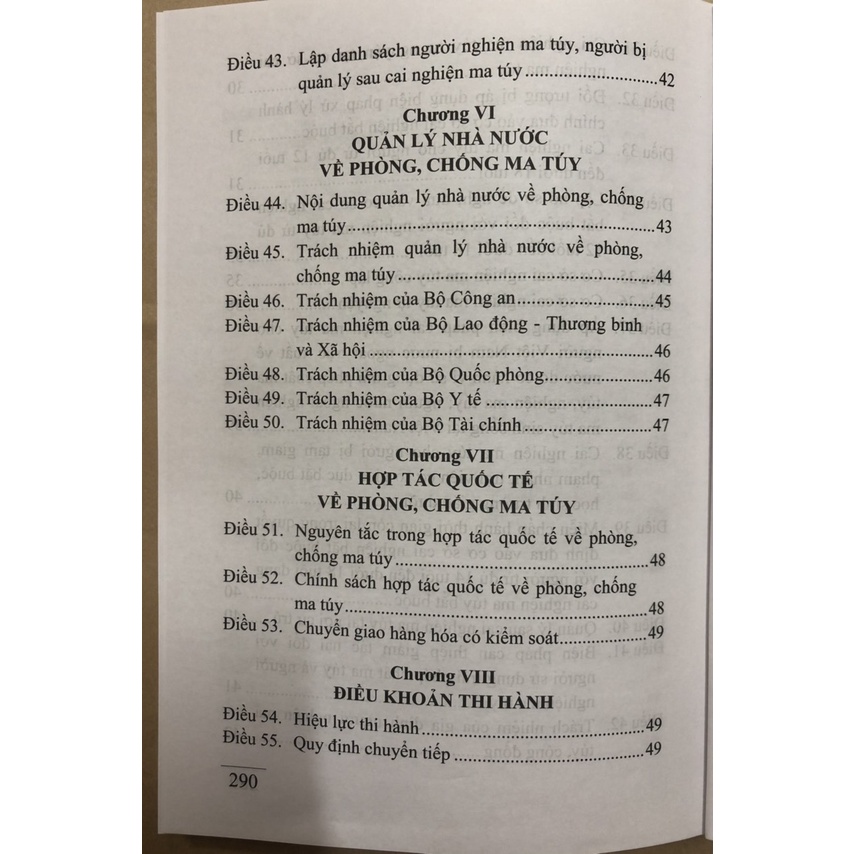 Sách luật phòng, chống ma túy và văn bản hướng dẫn thi hành