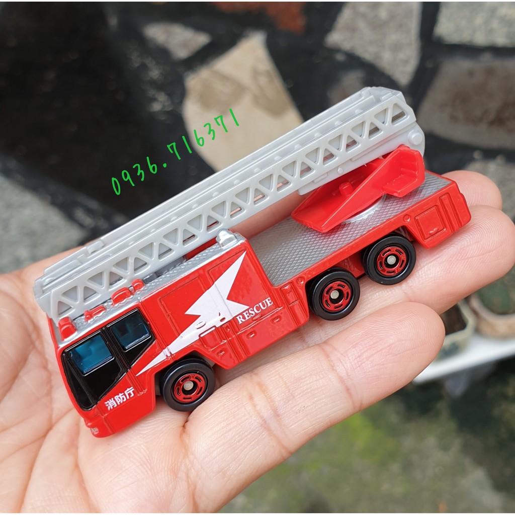 Set 4 mẫu xe cứu hỏa tomica Nhật Bản