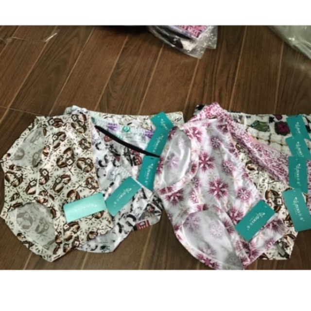 Combo 10. Quần lót nhiều hình giá cực rẻ