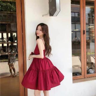 Đầm 2 dây xếp li có dây buộc eo
