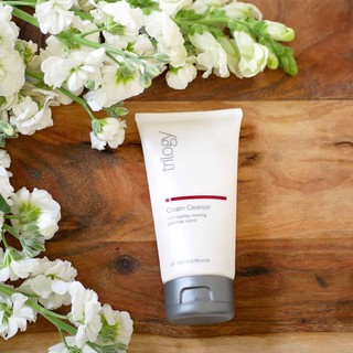 Sưa rưa măt TRILOGY CREAM CLEANSER